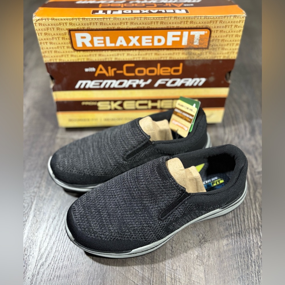 NEW | SKETCHERS Relaxed Fit Expected 2.0 Arago Men's Sneakers